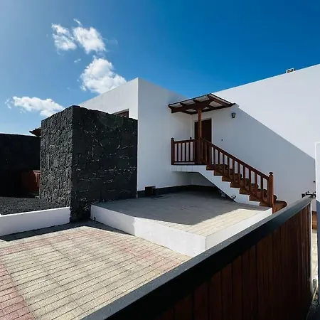 Lovely Casa Suenos, Vista Lobos, Heated Pool X Snooker Table Playa Blanca (Lanzarote)